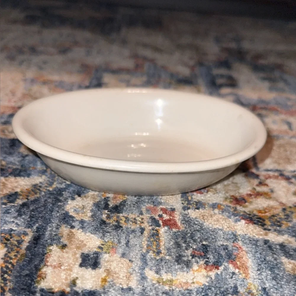 VINTAGE K.T.A.K. S — V CHINA PORCELAIN OVAL SOAP DISH IN WHITE